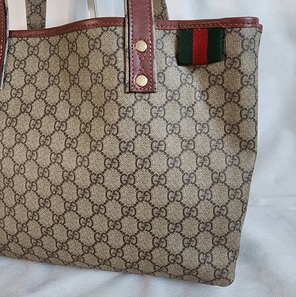 GUCCI GG Supreme Web Loop Tote Bag - Picture 4 of 13